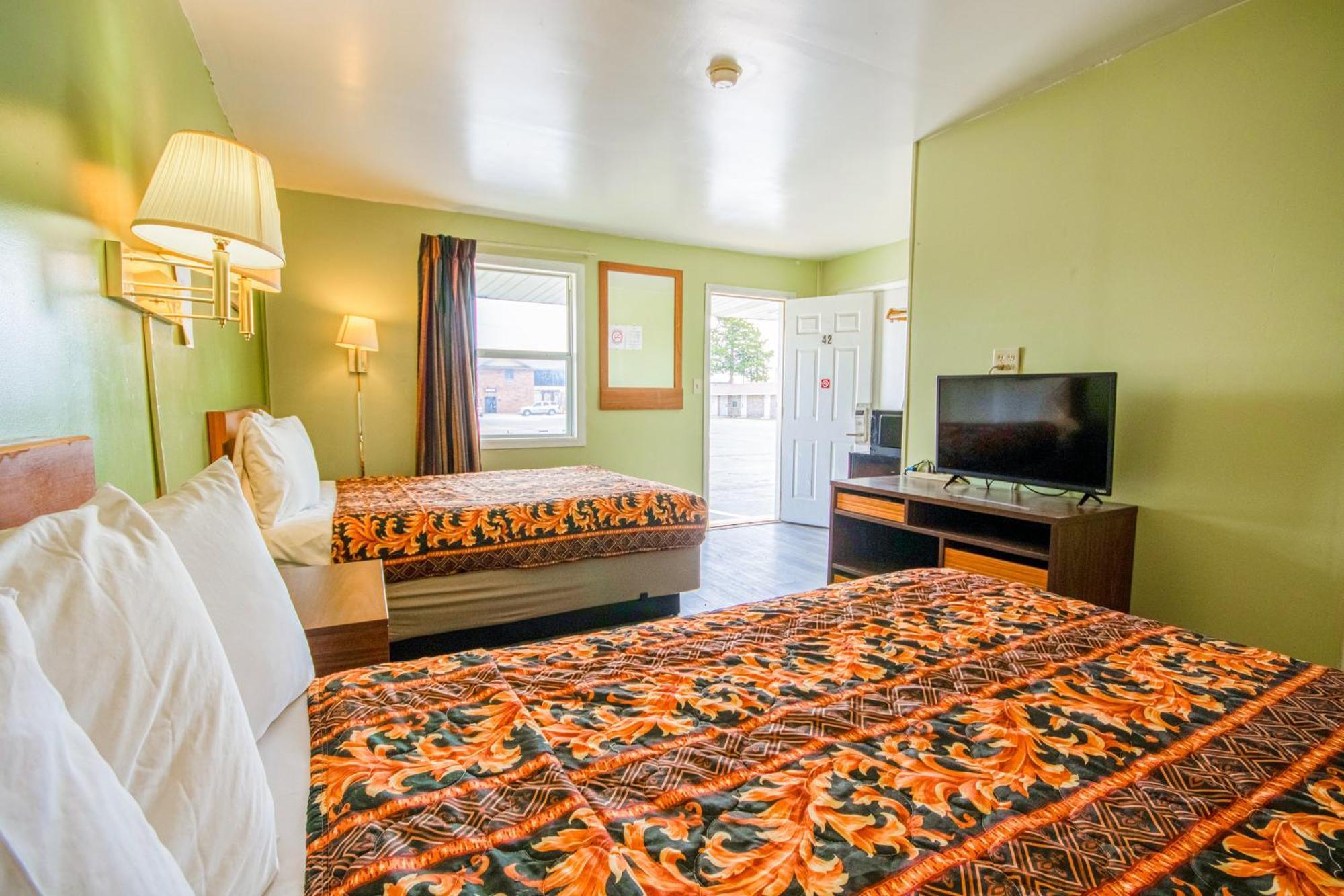 Oyo Travelier Motel Macon Exterior photo