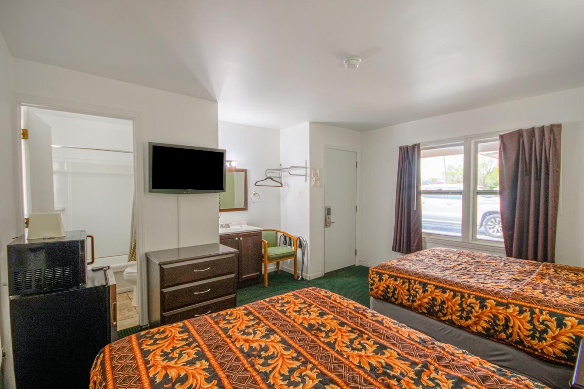 Oyo Travelier Motel Macon Exterior photo
