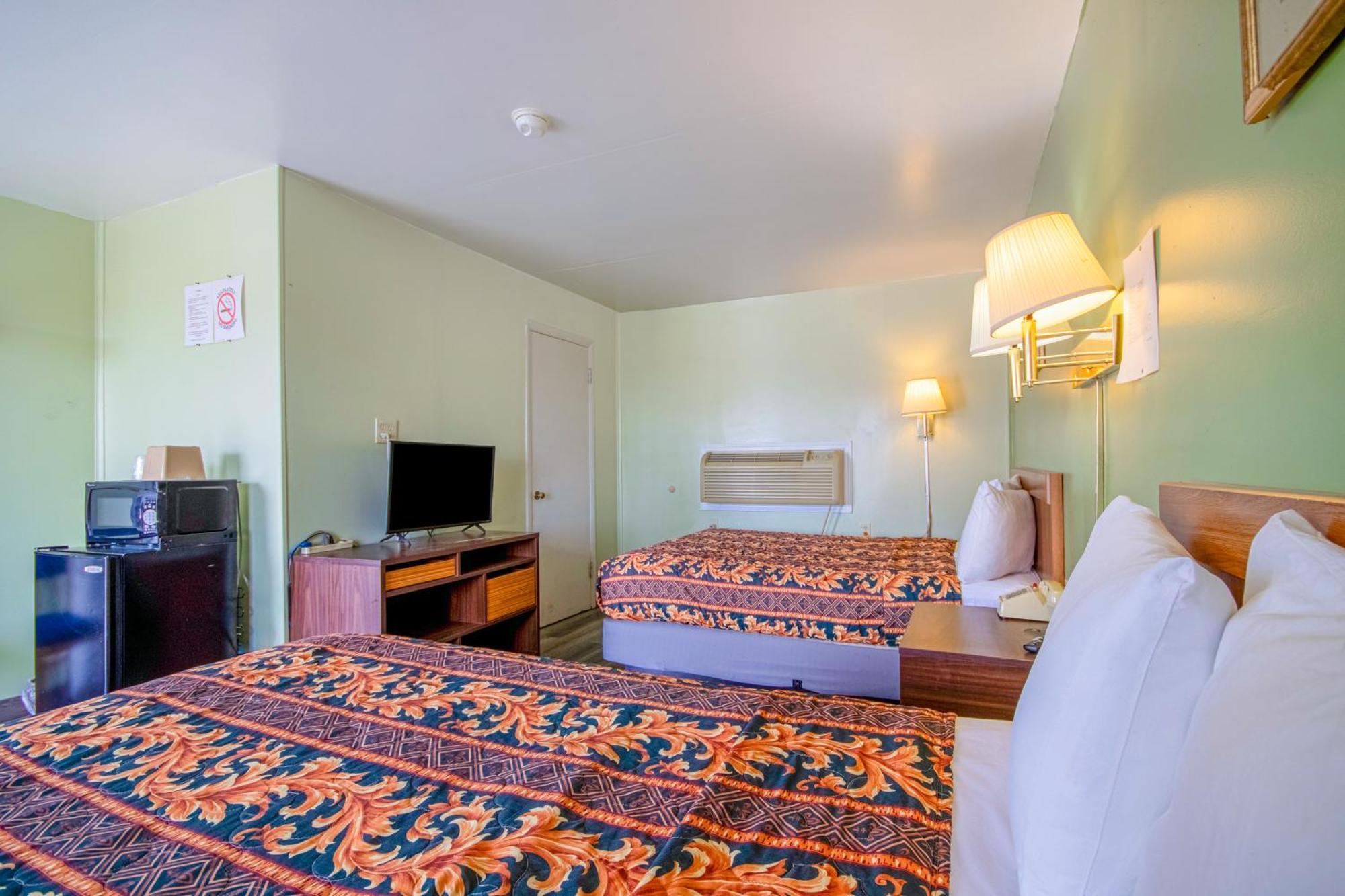Oyo Travelier Motel Macon Exterior photo