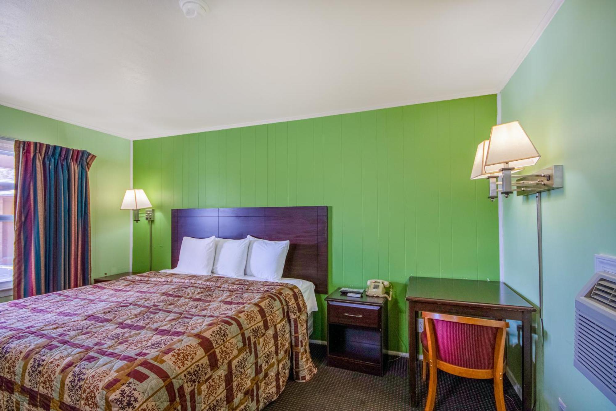 Oyo Travelier Motel Macon Exterior photo